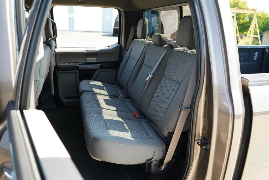 Ford F-150 photo 9