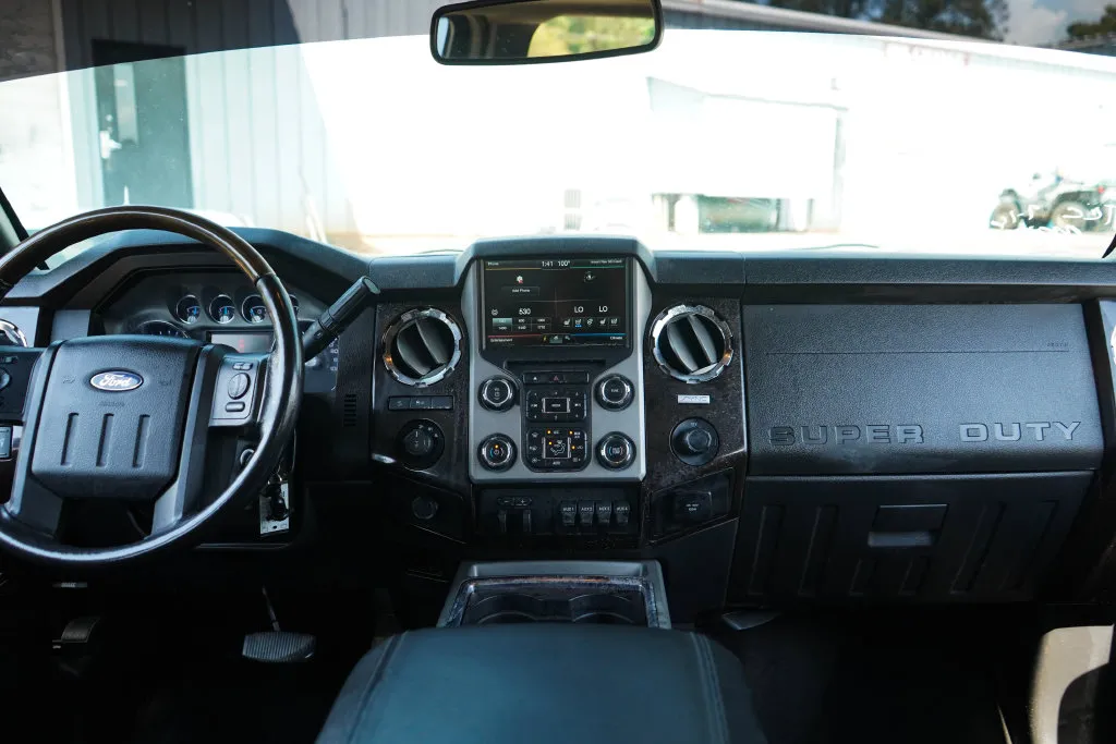 Ford F-250SD photo 10