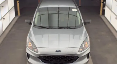 More photos of 2022 Ford Escape SE at TLC Motors, SC