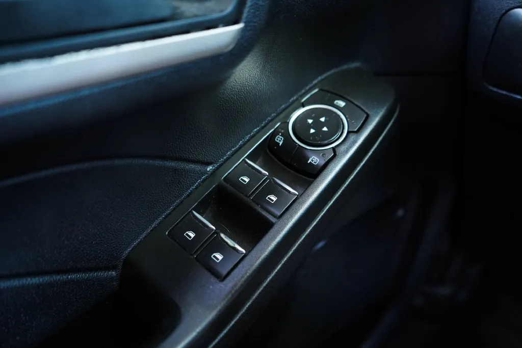Ford Escape photo 29