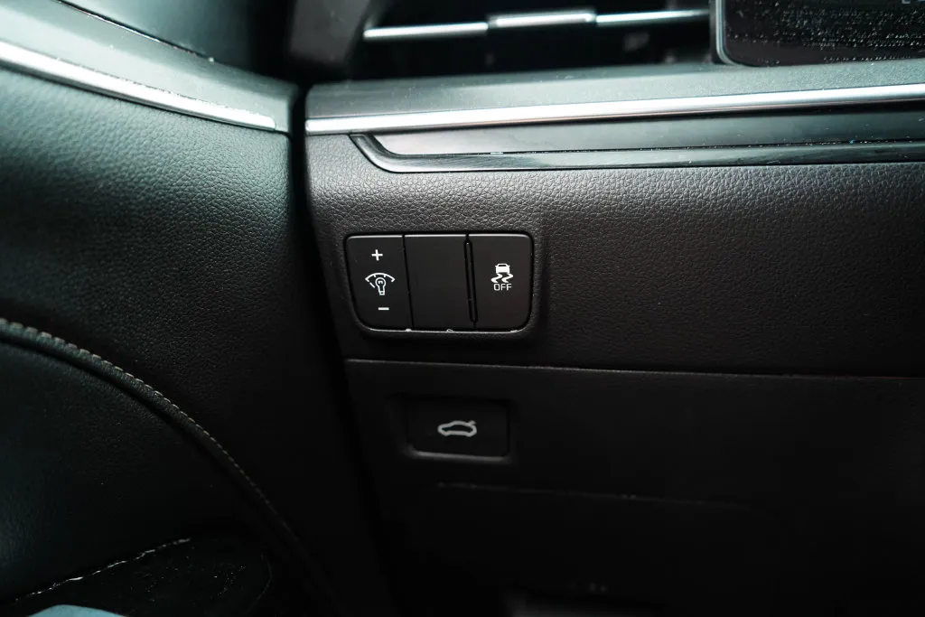 Kia K5 photo 31
