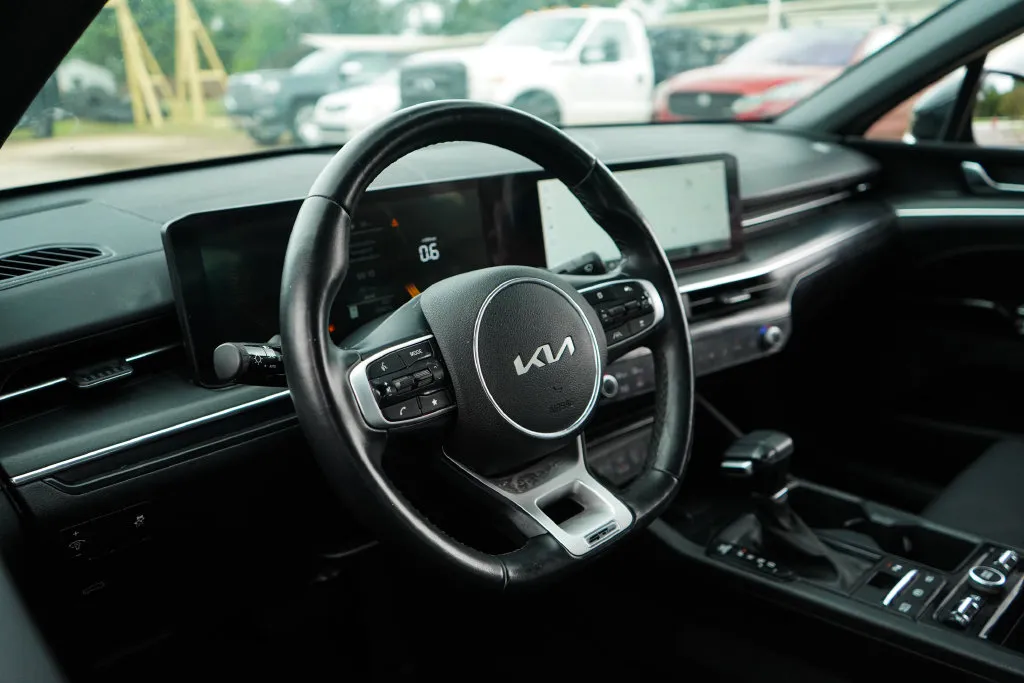 Kia K5 photo 6