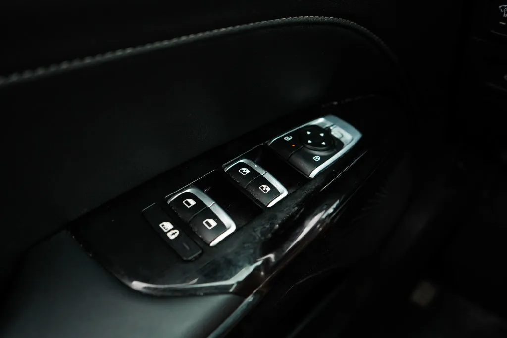 Kia K5 photo 30