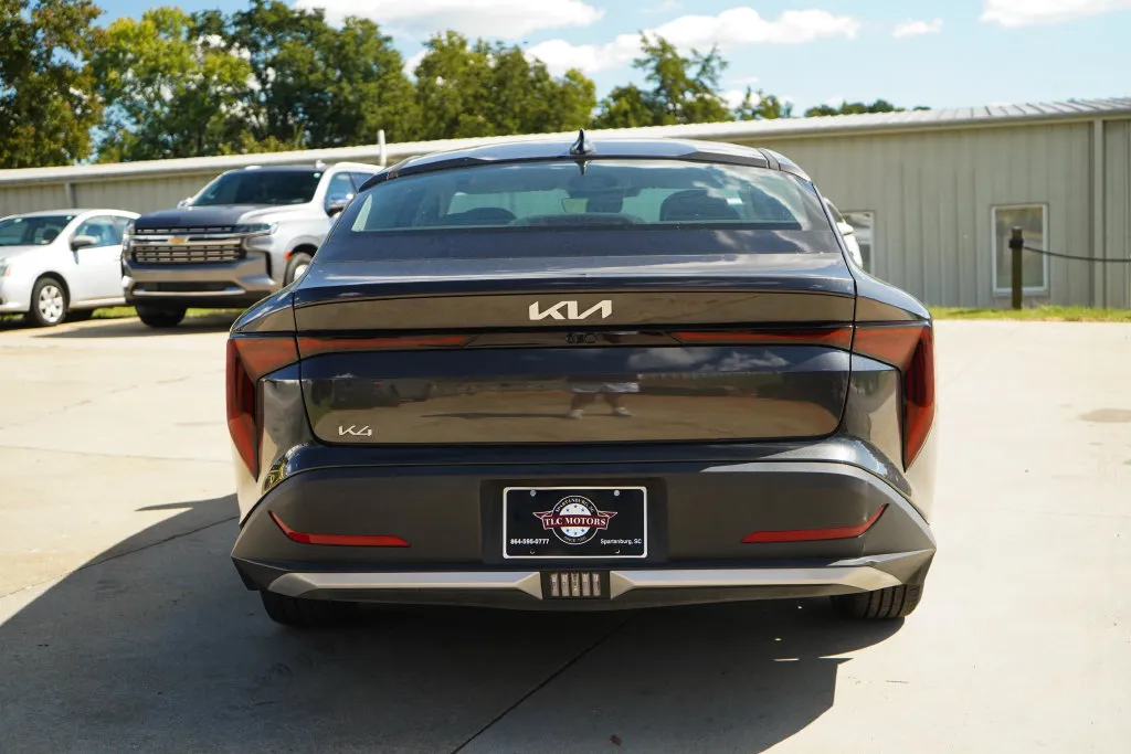 Kia K4 photo 19