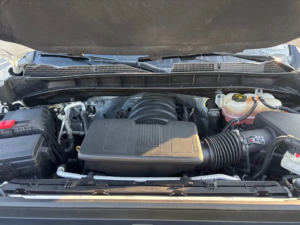 GMC Sierra photo 8