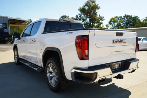 More photos of 2020 GMC Sierra 1500 SLT at TLC Motors, SC