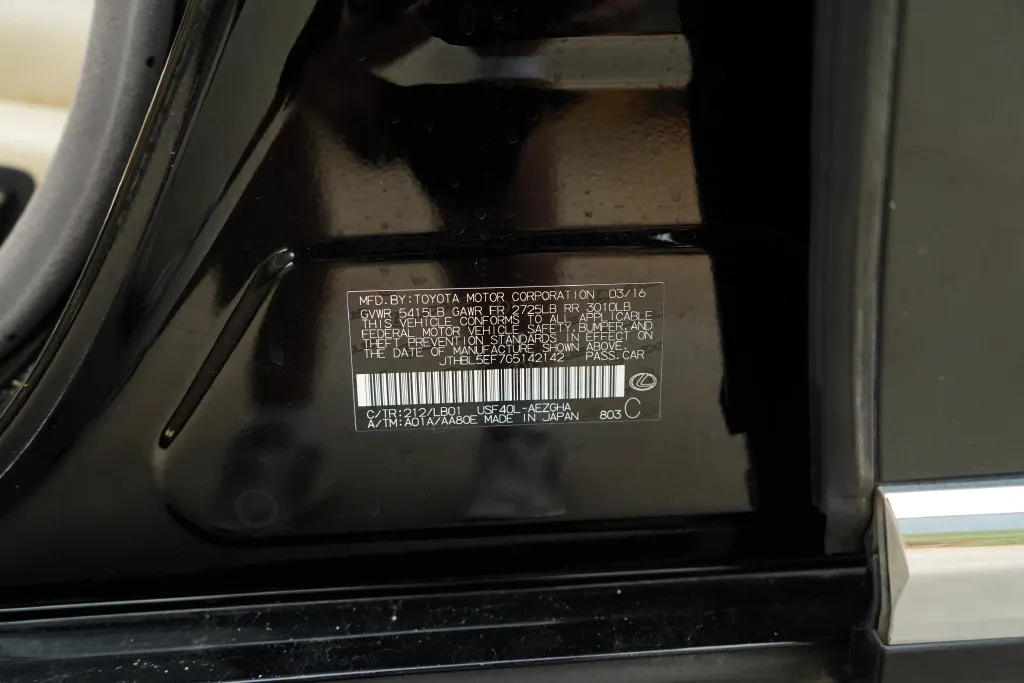 Lexus LS photo 41