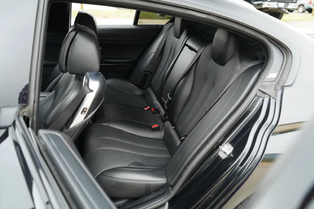 BMW 6 Series photo 9