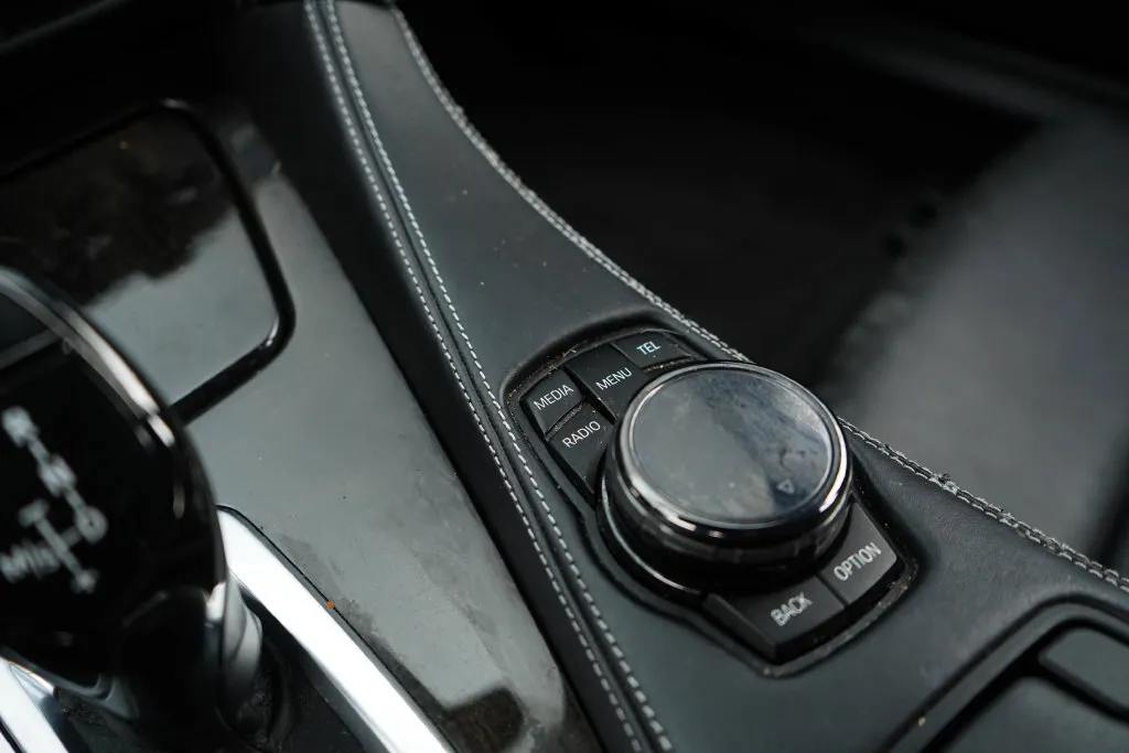 BMW 6 Series photo 29