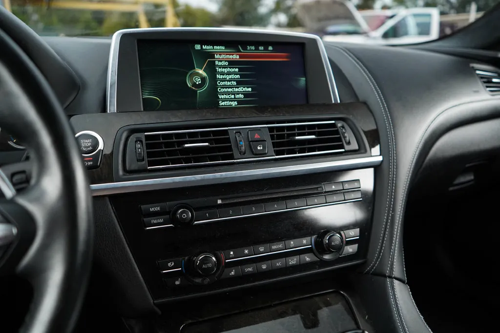 BMW 6 Series photo 8
