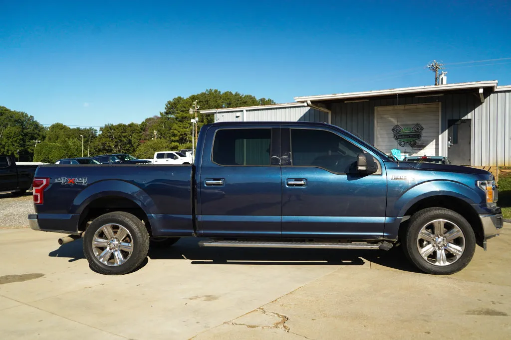 Ford F-150 photo 3