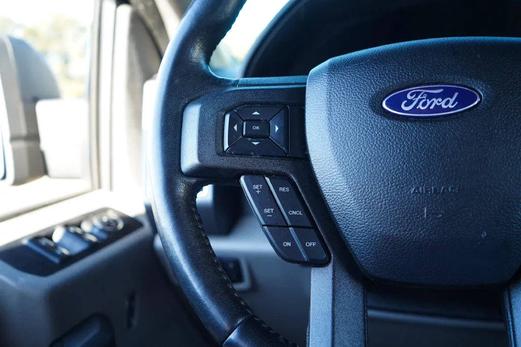 Ford F-150 photo 32