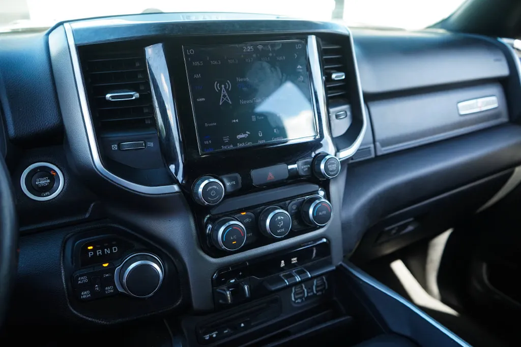 Ram 1500 photo 8