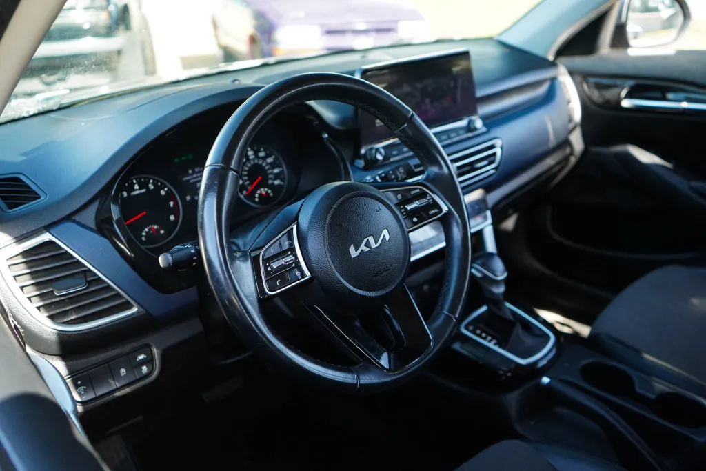 Kia Seltos photo 6