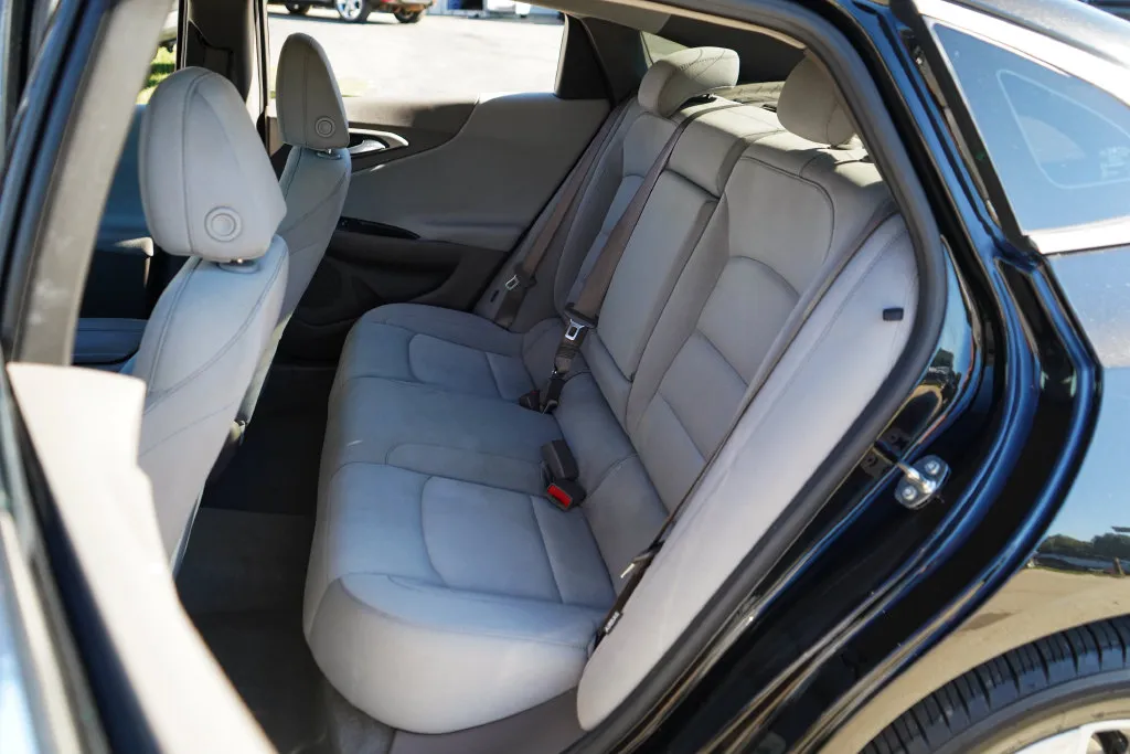Chevrolet Malibu photo 9