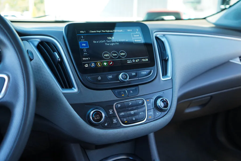 Chevrolet Malibu photo 8