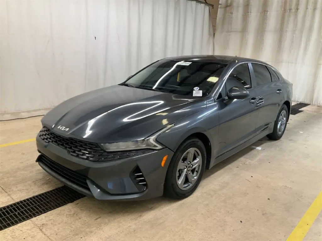 Kia K5 photo 2