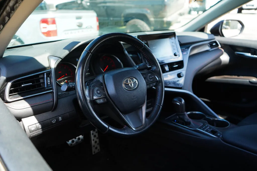 Toyota Camry photo 6