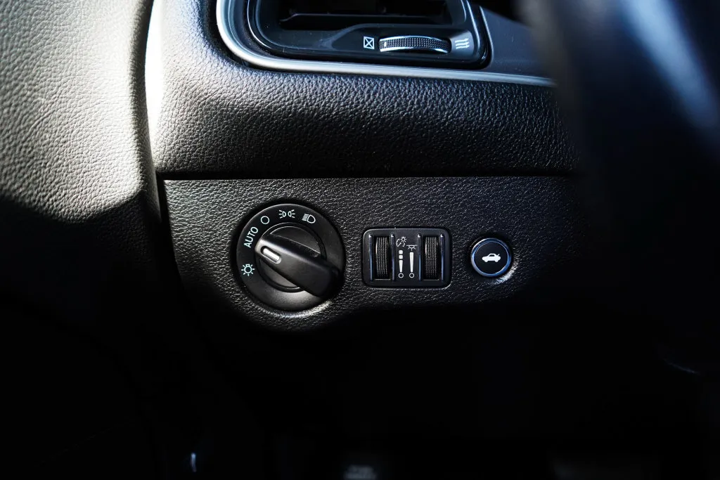 Dodge Challenger photo 31