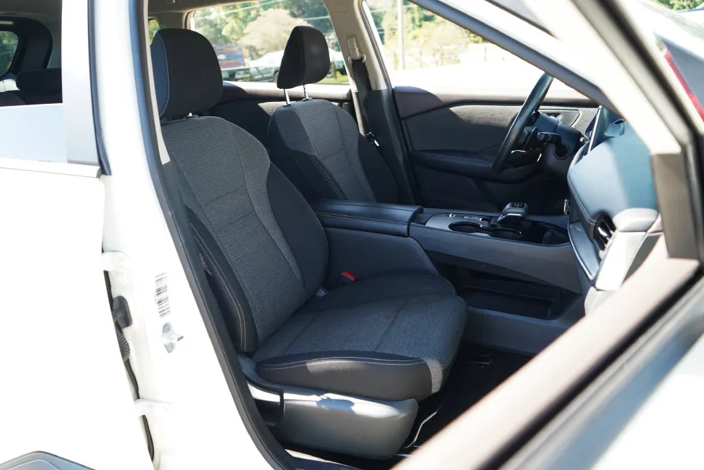 Nissan Rogue photo 13