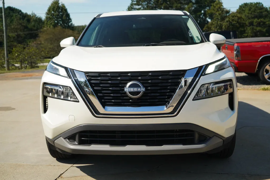 Nissan Rogue photo 16