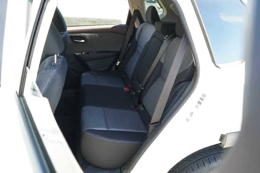 Nissan Rogue photo 9