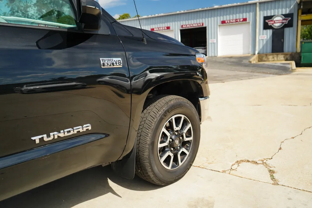 Toyota Tundra photo 19