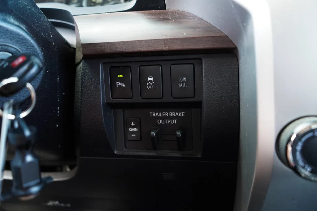Toyota Tundra photo 28
