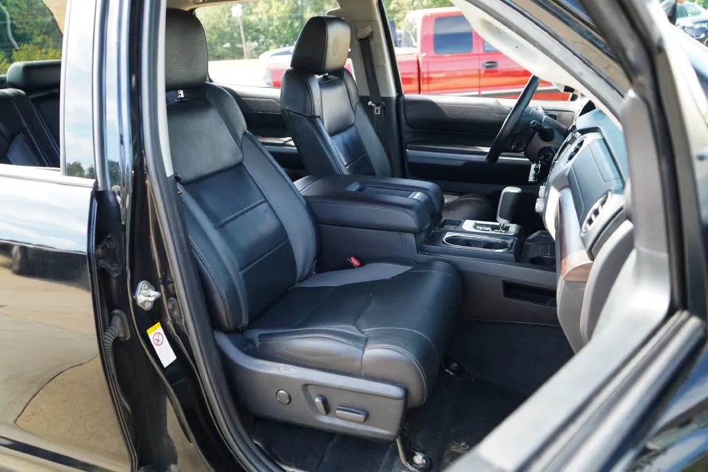 Toyota Tundra photo 13