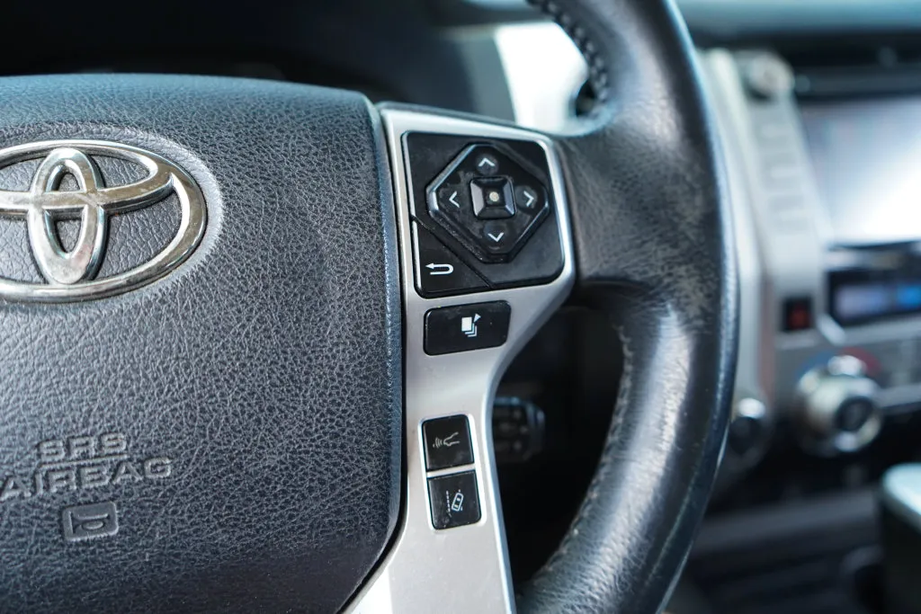 Toyota Tundra photo 32