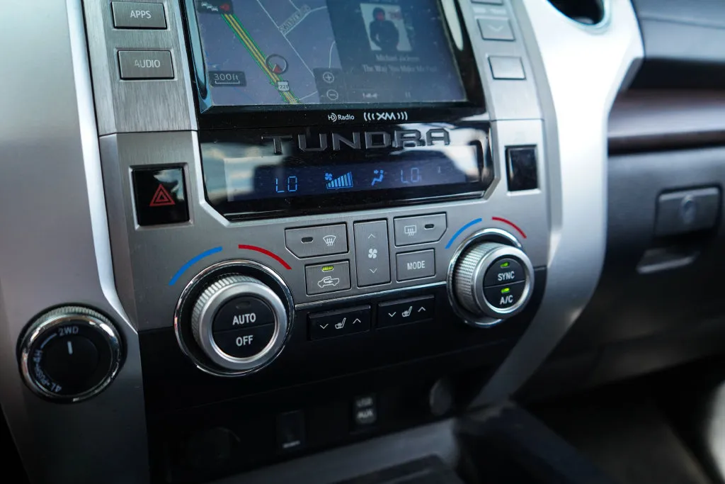Toyota Tundra photo 27