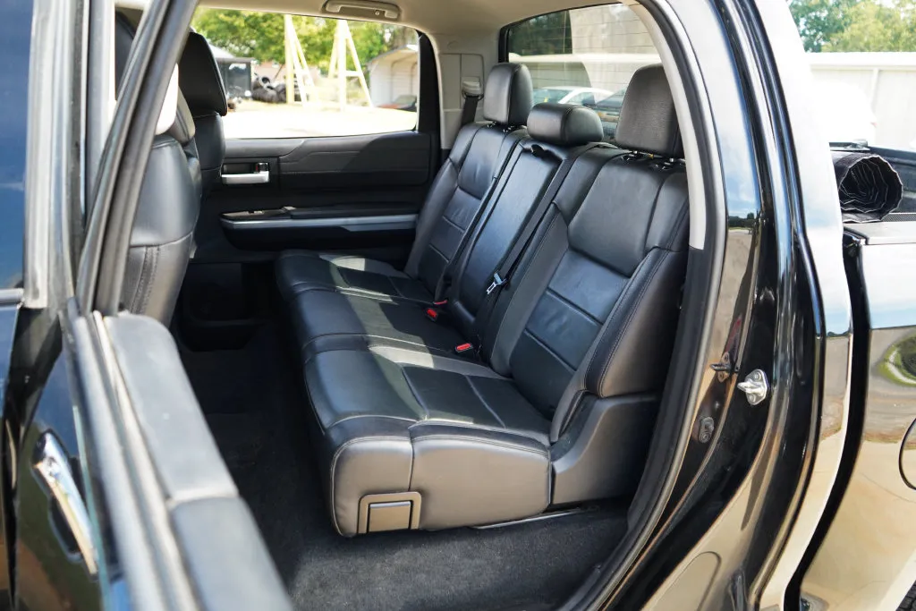 Toyota Tundra photo 9