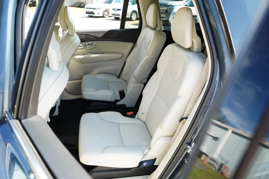Volvo XC90 photo 9