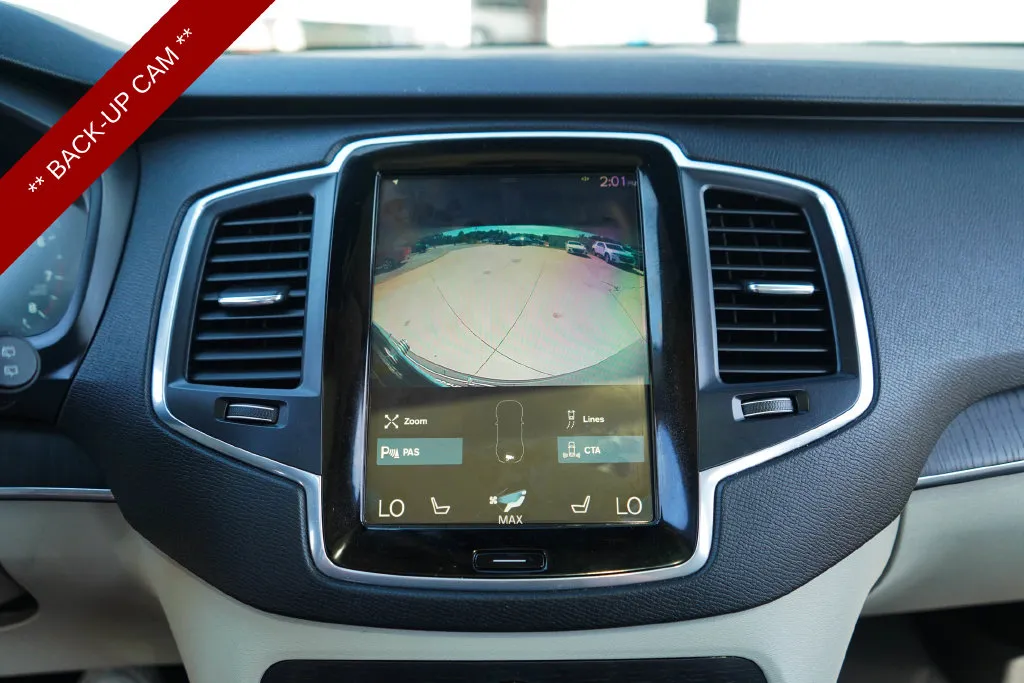 Volvo XC90 photo 11