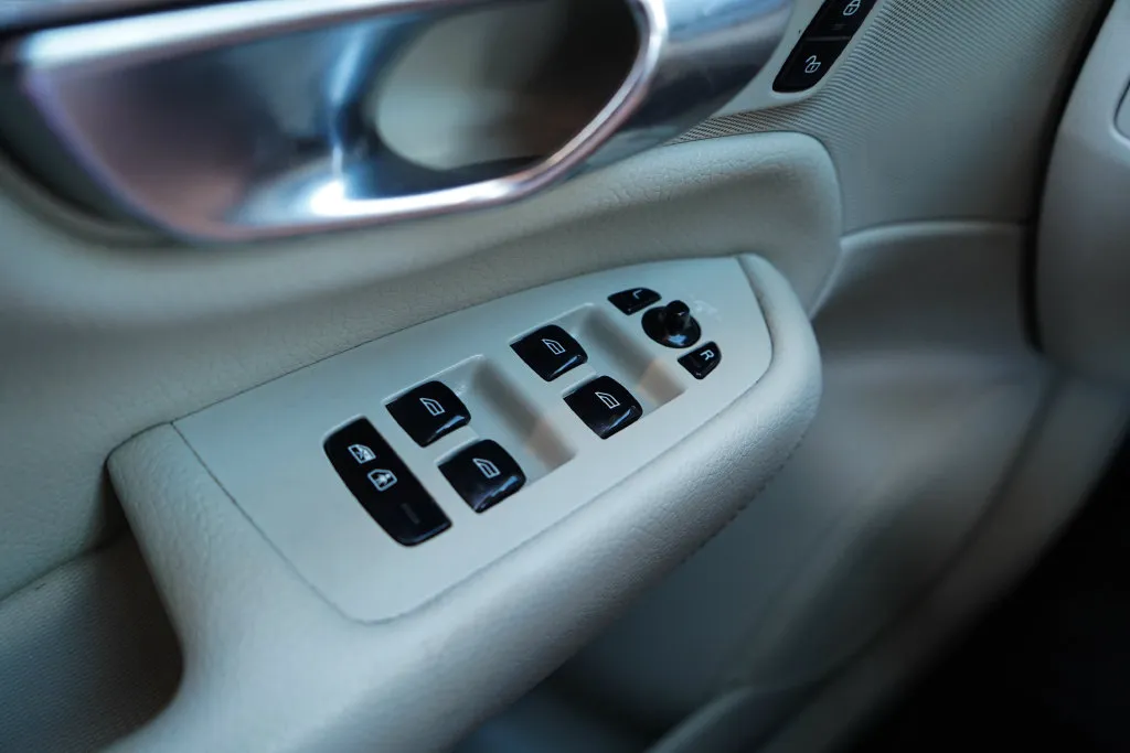 Volvo XC90 photo 31