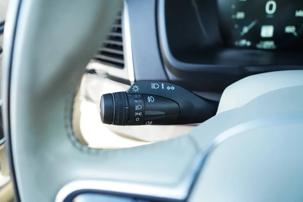 Volvo XC90 photo 35