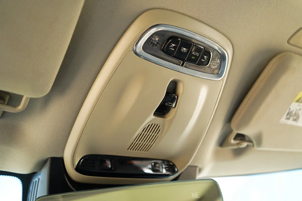 Volvo XC90 photo 12
