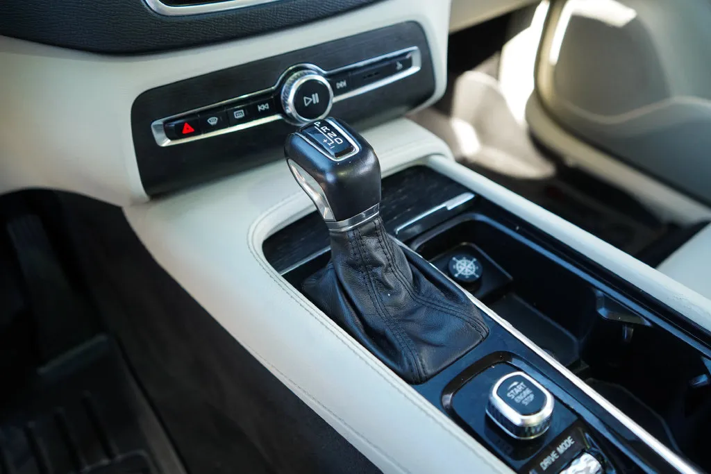 Volvo XC90 photo 36