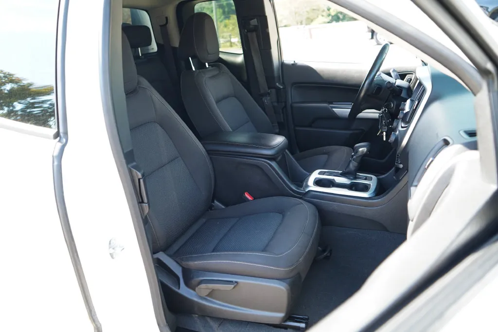 Chevrolet Colorado photo 13
