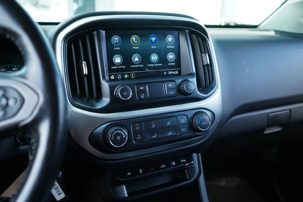 Chevrolet Colorado photo 8