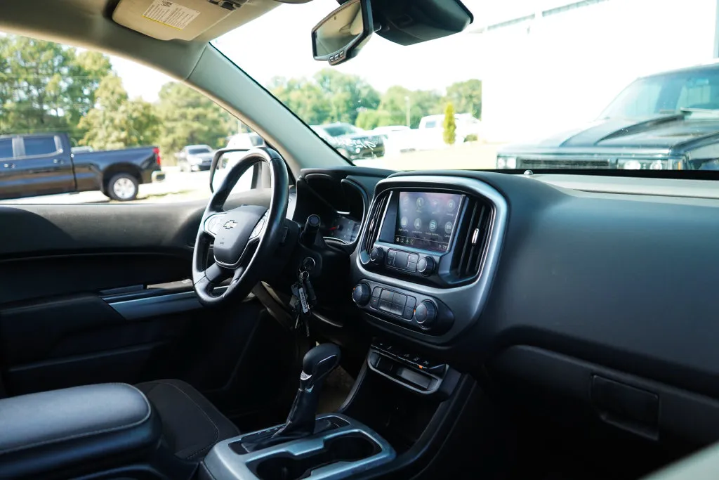 Chevrolet Colorado photo 10
