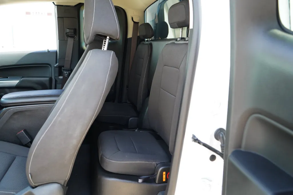 Chevrolet Colorado photo 9