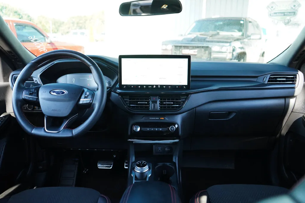 Ford Escape photo 10