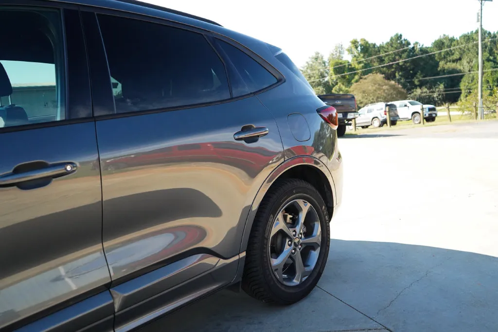 Ford Escape photo 21