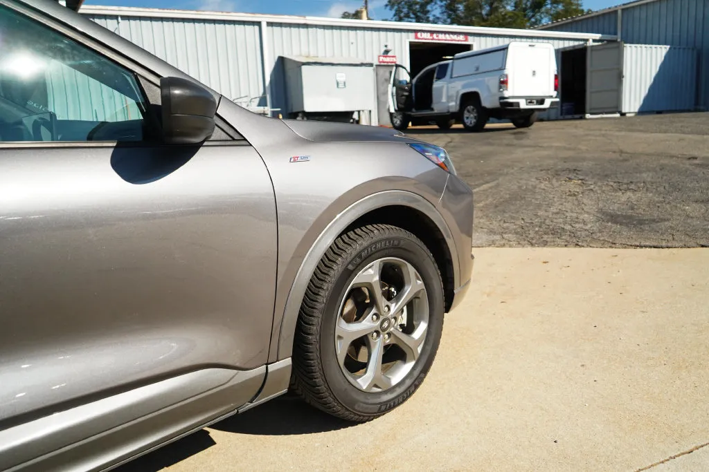 Ford Escape photo 18