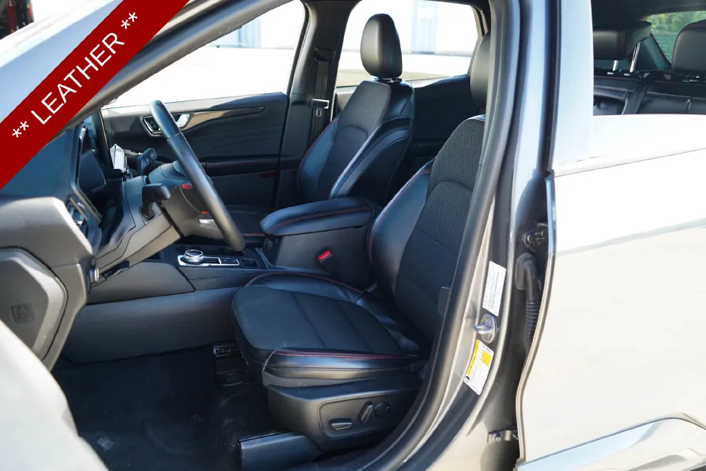 Ford Escape photo 7