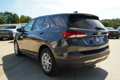 More photos of 2022 Chevrolet Equinox LT at TLC Motors, SC