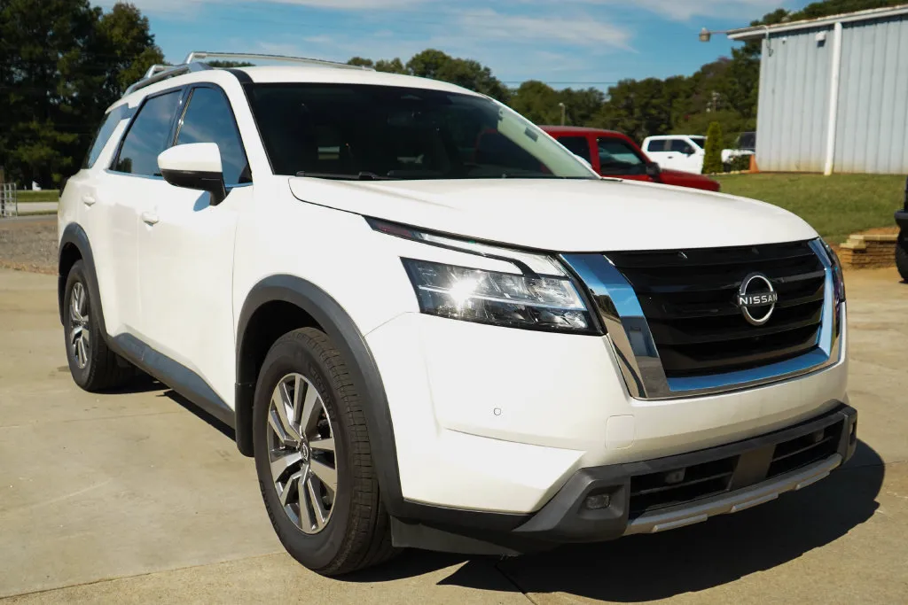 Nissan Pathfinder photo 37