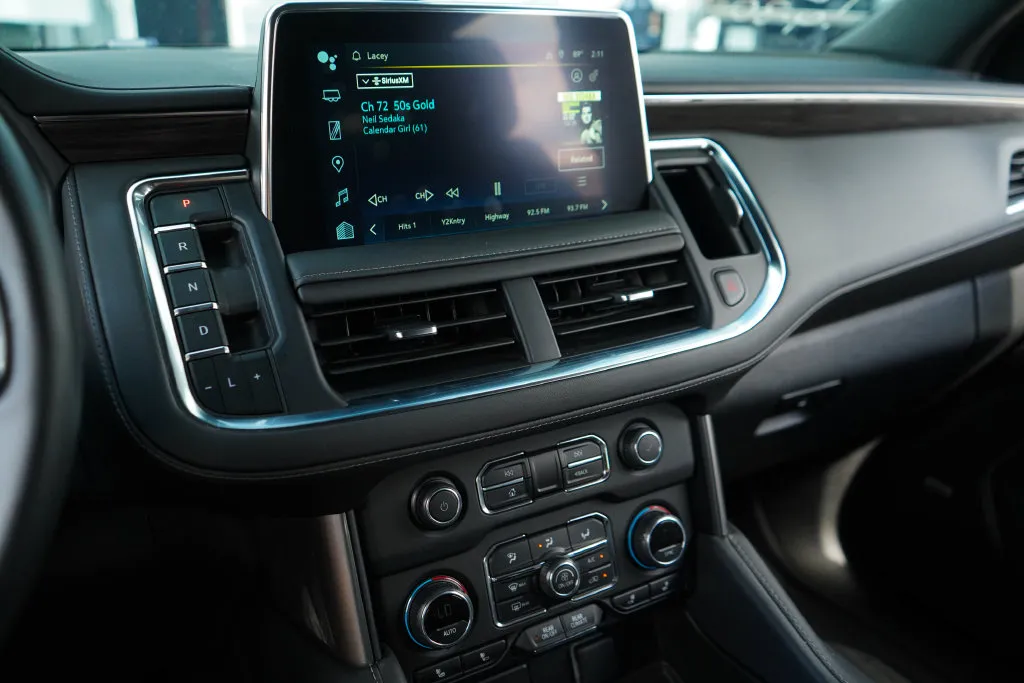 Chevrolet Tahoe photo 8