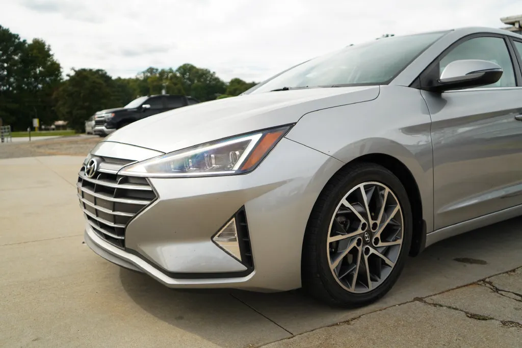 Hyundai Elantra photo 17